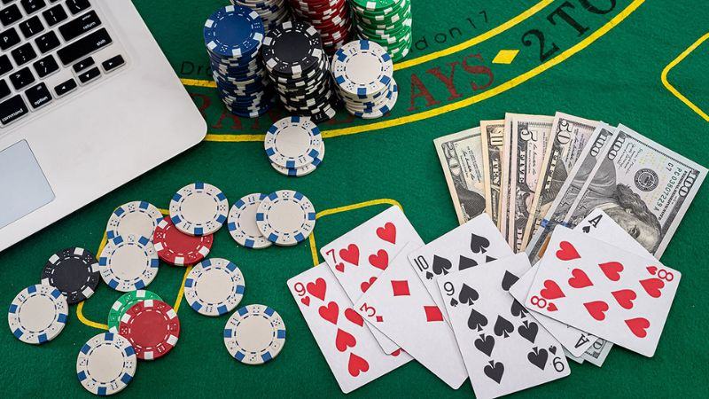 Blackjack Là Gì? Hướng Dẫn Cách Chơi Blackjack Từ A - Z 1 Blackjack Là Gì? Hướng Dẫn Cách Chơi Blackjack Từ A - Z